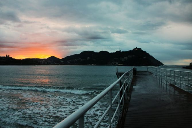 Luz en la oscuridad: foto en Donostia-San Sebastián