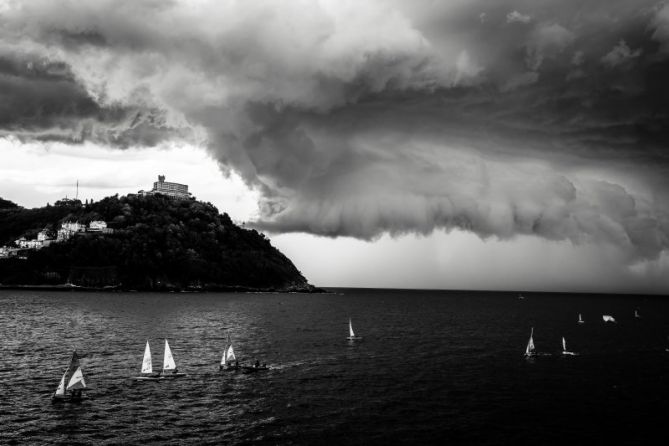 la luz de la tormenta.: foto en Donostia-San Sebastián