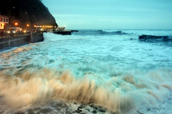 La mar está enfadada : foto en Zarautz