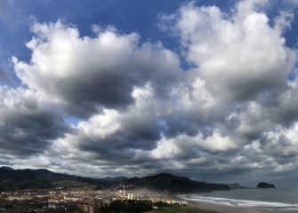 Mar , de nubes