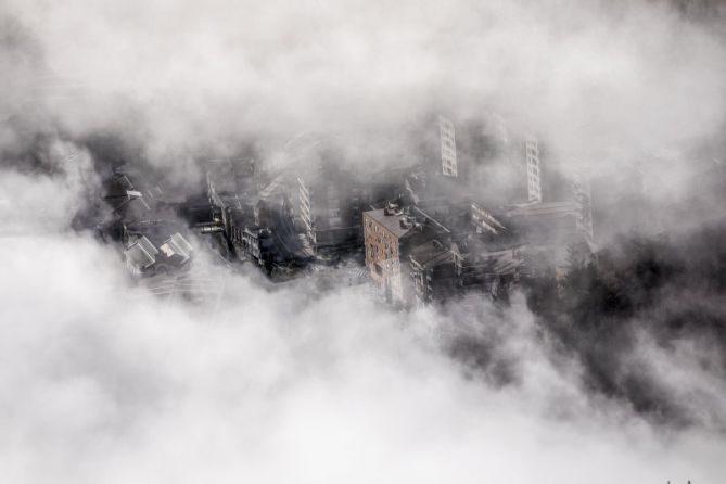 La niebla se abre: foto en Beasain