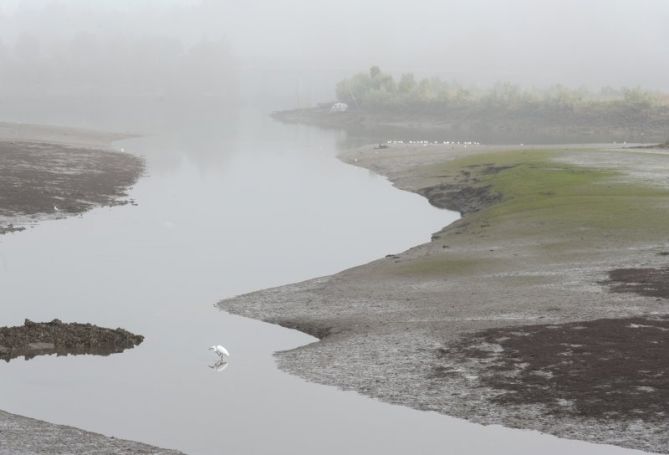 Niebla en el Bidasoa: foto en Irun