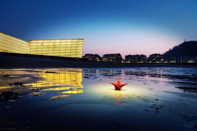 la noche llena de estrella: foto en Donostia-San Sebastián