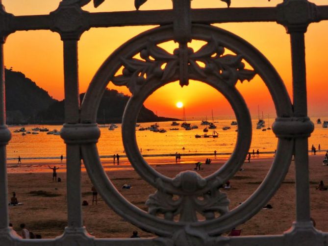 El ojo del atardecer.: foto en Donostia-San Sebastián