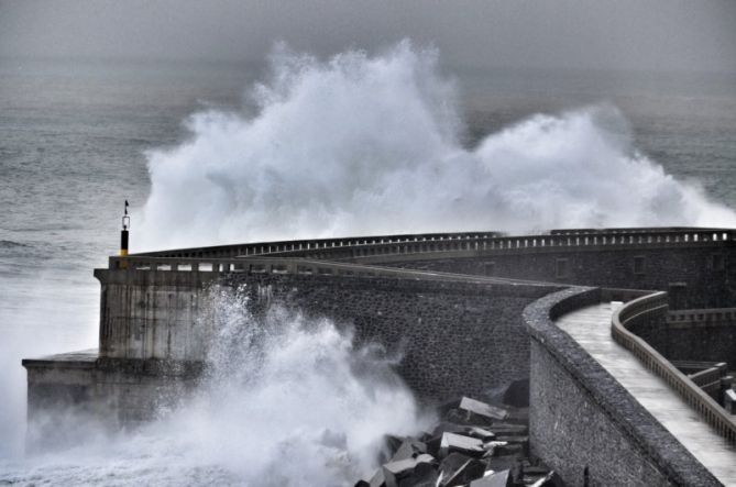 Olas: foto en Mutriku