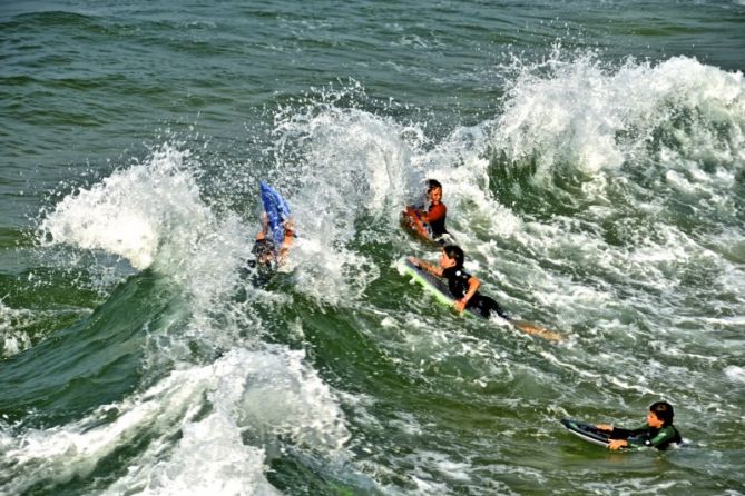 Olatuarekin lolasten -1: foto en Zarautz