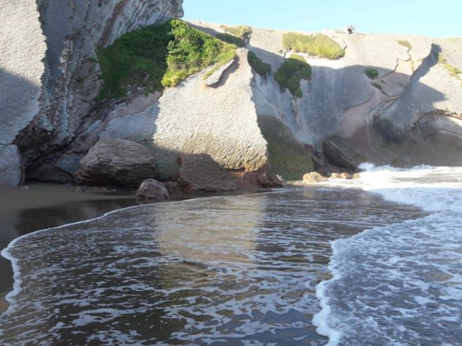 ondartza oporretan: foto en Zumaia