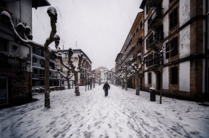 Paseo en solitario: foto en Hondarribia