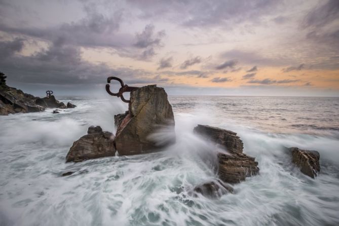 peinando las olas: foto en Donostia-San Sebastián