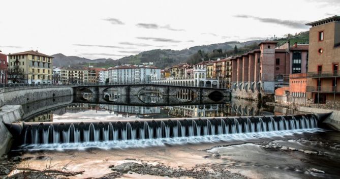 Presa de Tolosa: foto en Tolosa