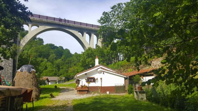 Puente de Auzokalte: foto en Andoain