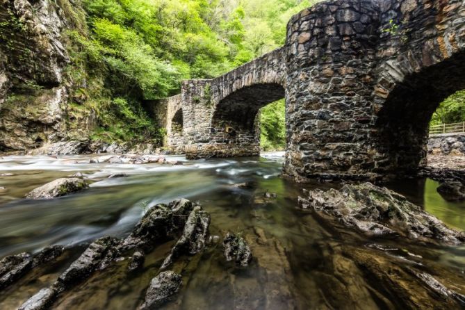 PUENTE DE LAS BRUJAS: foto en Andoain