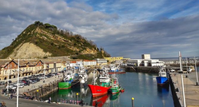 Puerto: foto en Getaria