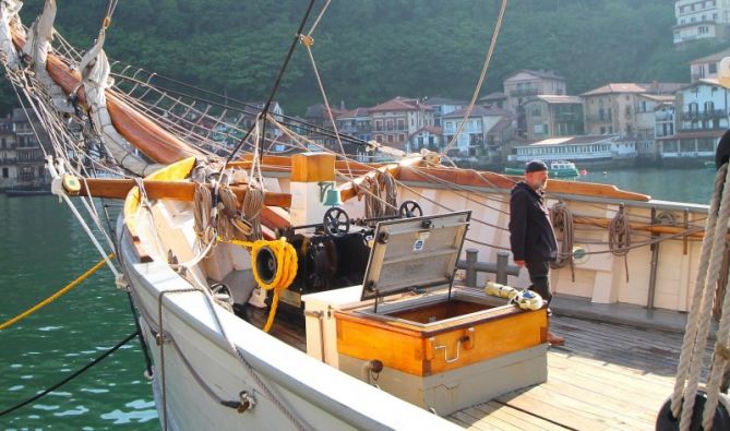 Recuerdos navales: foto en Pasaia