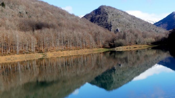 Reflejos: foto en Ataun