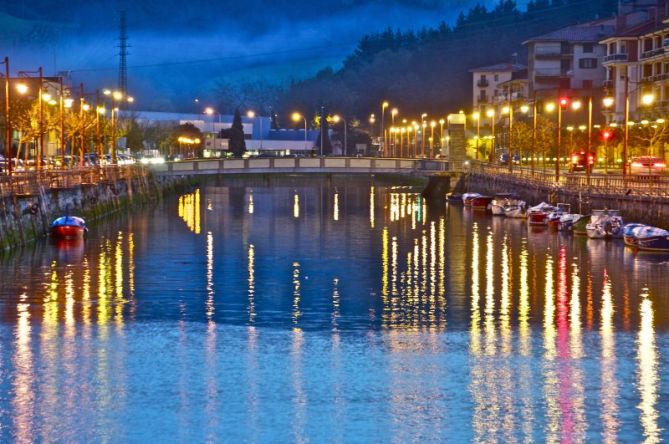 Reflejos en la ría : foto en Zumaia