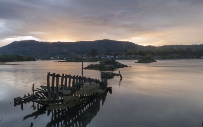 restos de barcos: foto en Irun