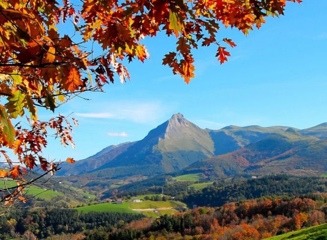 txindoki otoñal: foto en Zaldibia