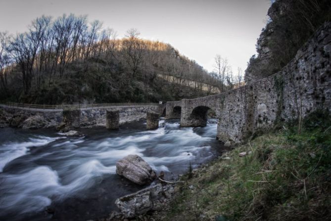 Uraren bidea: foto en Andoain