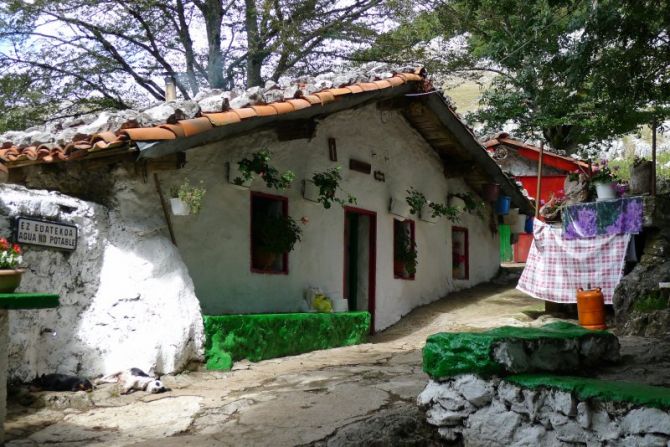 Urbiak borda : foto en Zegama