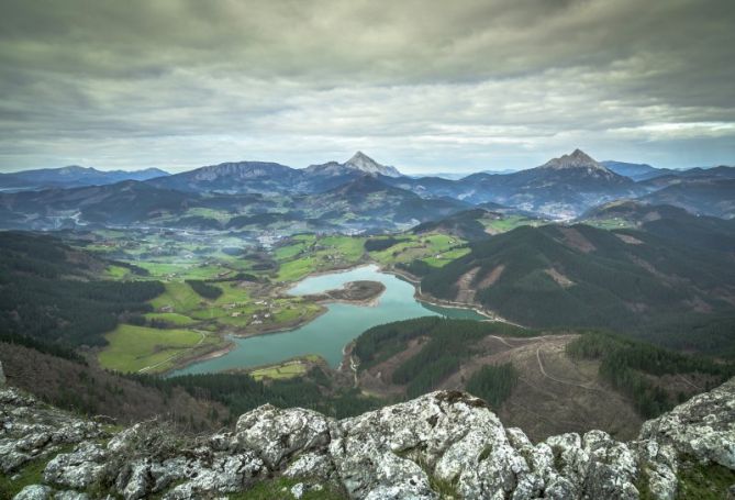 Urkulu- desde Orkatzategi: foto en Oñati