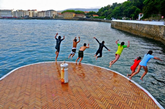 Viva el verano!!!: foto en Zarautz