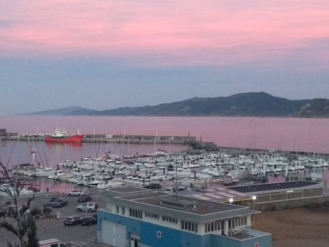 Atardecer en Guetaria : foto en Getaria