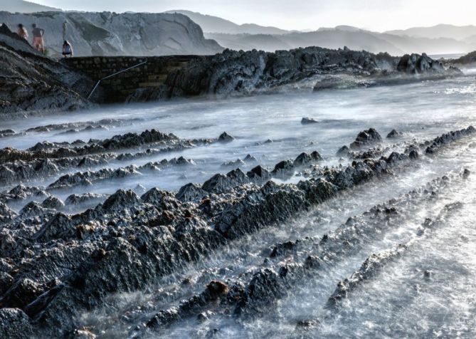 Dientes de sierra: foto en Zumaia