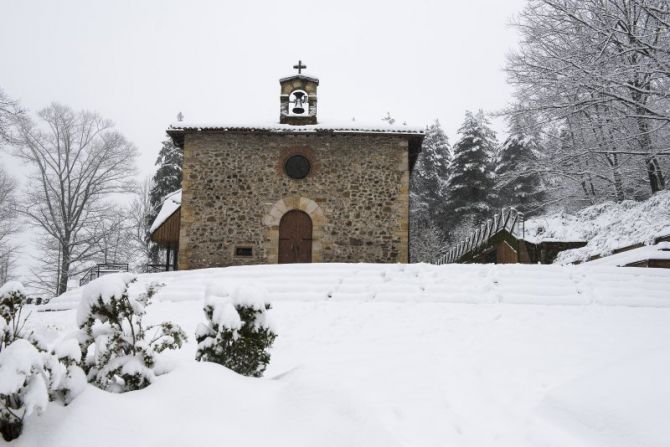 Nieve en la Ermita: foto en Urretxu