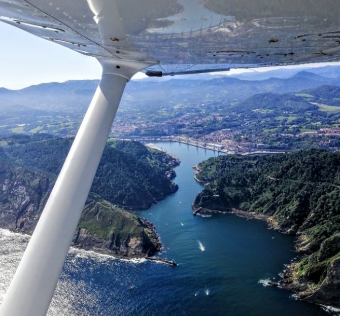 Al abrigo de la Ría de Pasaia: foto en Pasaia