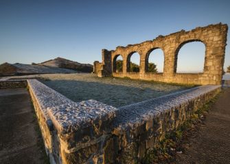 Amanecer de hielo en los arcos