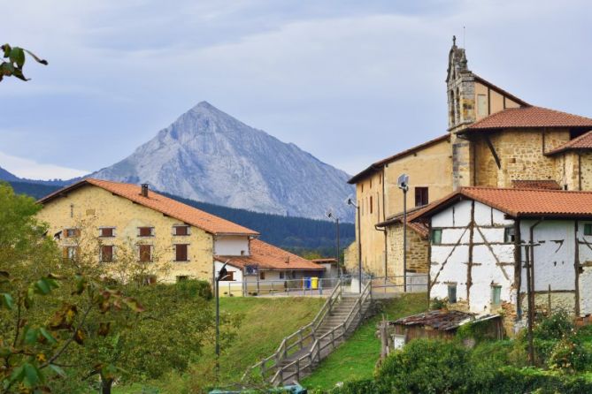 Amboto desde udalaitz : foto en Arrasate-Mondragón