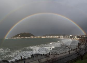 Un arco sobre la ciudad