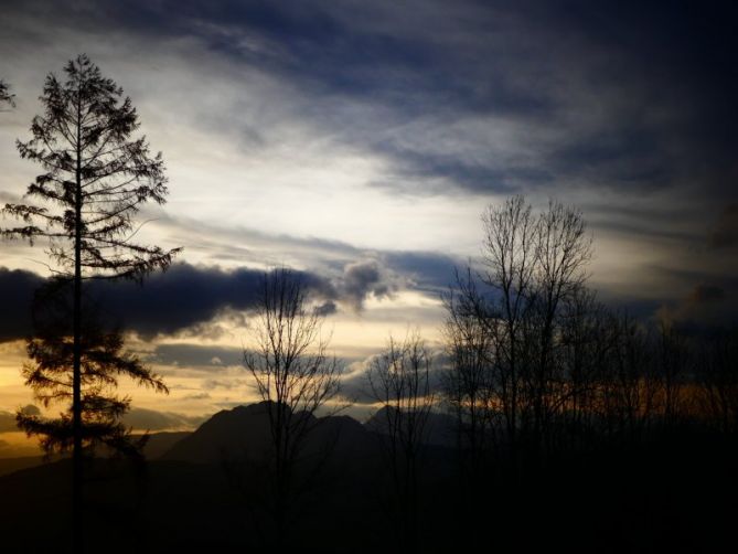 Atardecer II: foto en Bergara