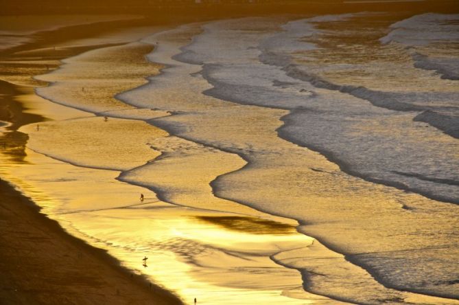 Atardecer de color de Oro en Zarautz : foto en Zarautz