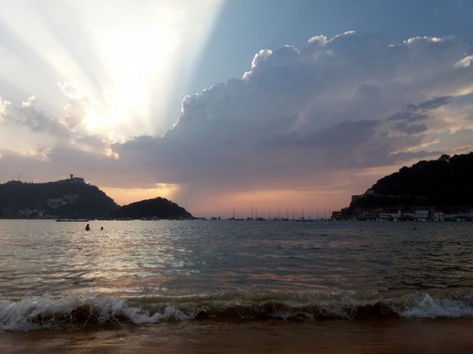 Atardecer en La Concha: foto en Donostia-San Sebastián