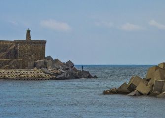 Cielo y mar azul