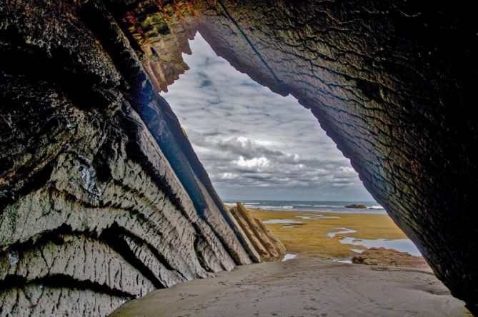 La cueva de Flysh de Zumaia : foto en Zumaia