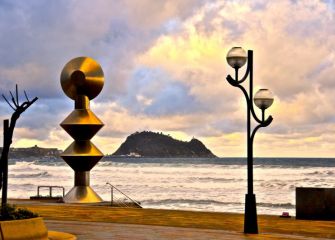 La dama de Zarautz en Atardecer 