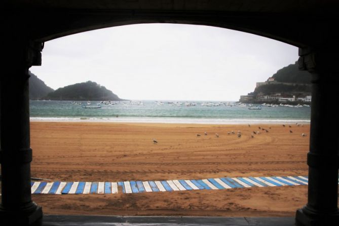 Desde el voladizo: foto en Donostia-San Sebastián