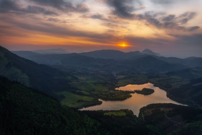 Embalse de Urkulu desde Orkatzategi: foto en Oñati