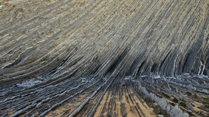 FLYSCH: foto en Zumaia