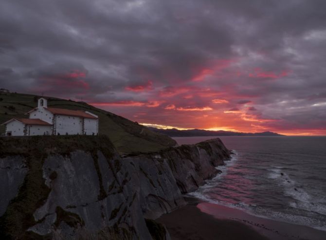 Fuego de San Telmo: foto en Zumaia