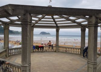 Glorieta en la playa de Zarautz