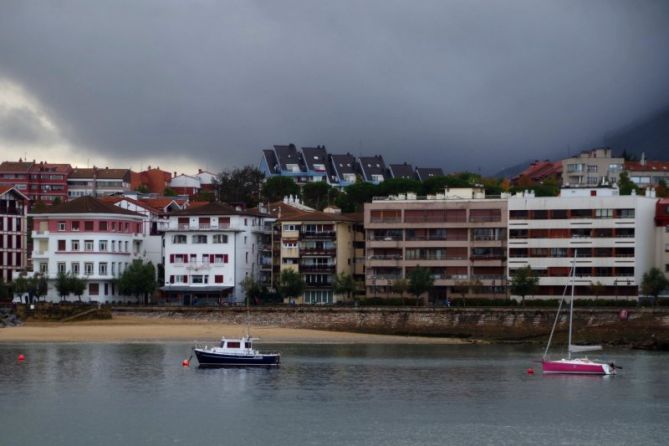 Hondarribia desde Hendaia: foto en Hondarribia