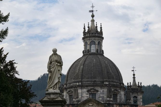 Inaxio, gure patroi handia.: foto en Azpeitia