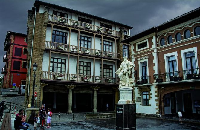 Juan Sebastian Elcano: foto en Getaria