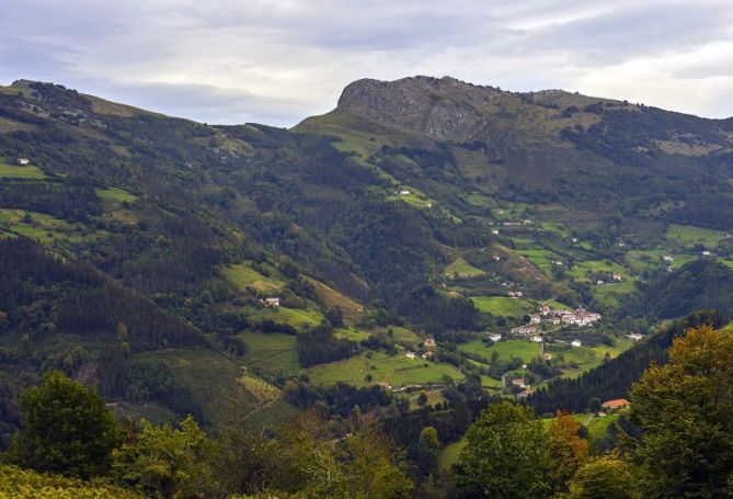 Ligeros asomos  del Otoño: foto en Errezil