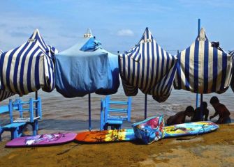 Marea alta en la playa de Zarautz 