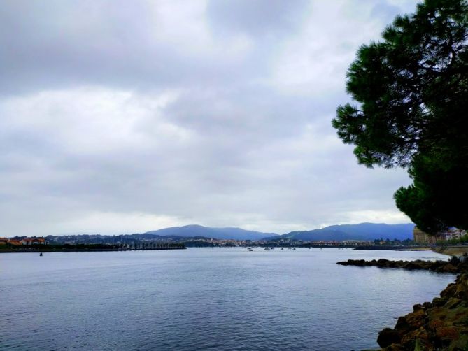 De paseo: foto en Hondarribia